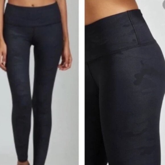 Noli Black subtle black camo leggings size small EUC - Picture 3 of 3